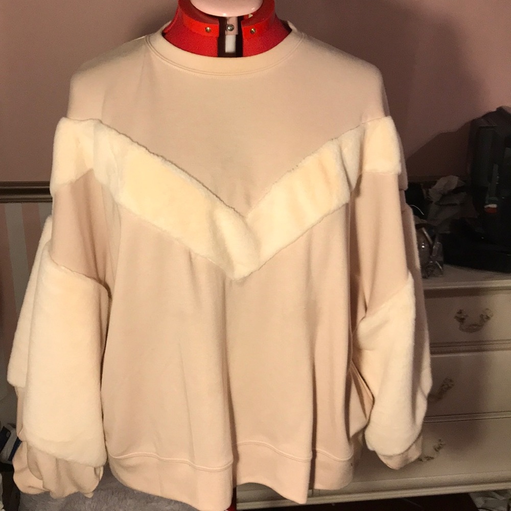 Zara faux fur pink sweater